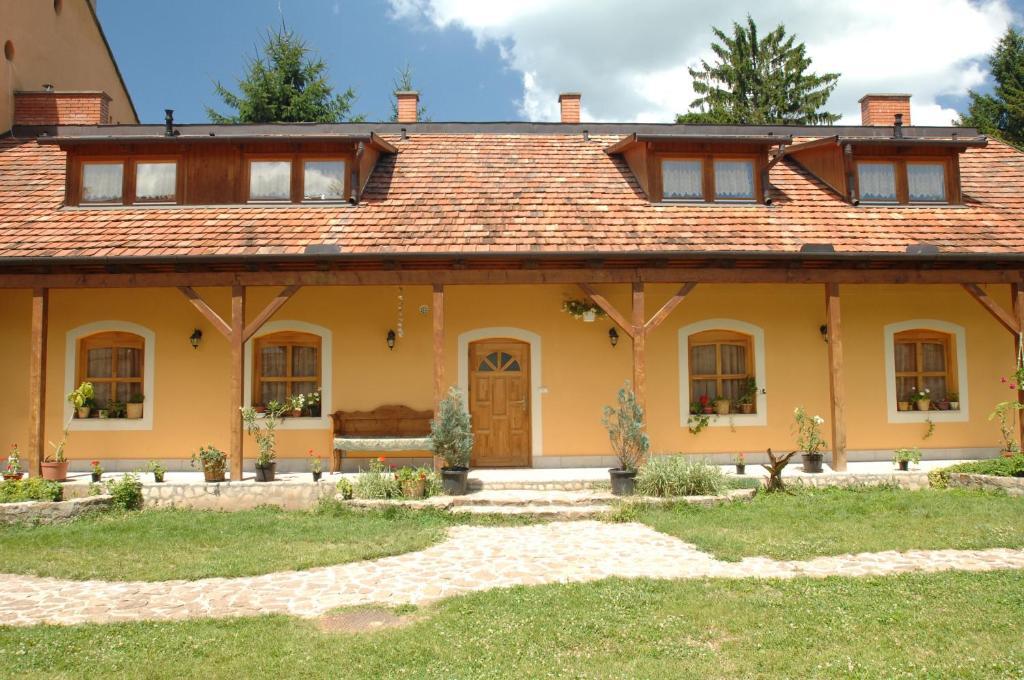 Eletfa Vendeghaz Hotel Eger Luaran gambar
