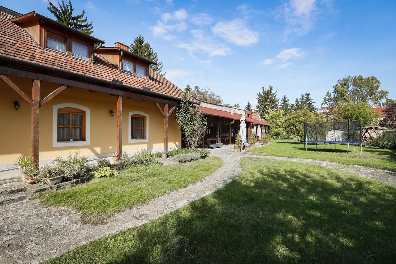 Eletfa Vendeghaz Hotel Eger Luaran gambar